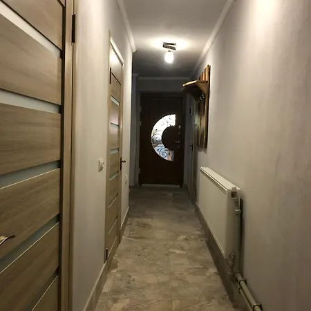 Apartamento будинок в селі