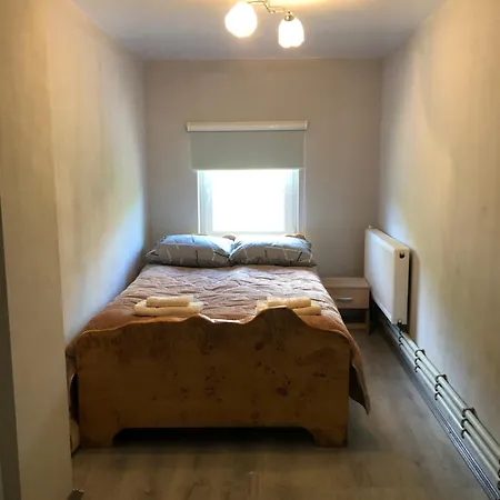 будинок в селі Apartamento *